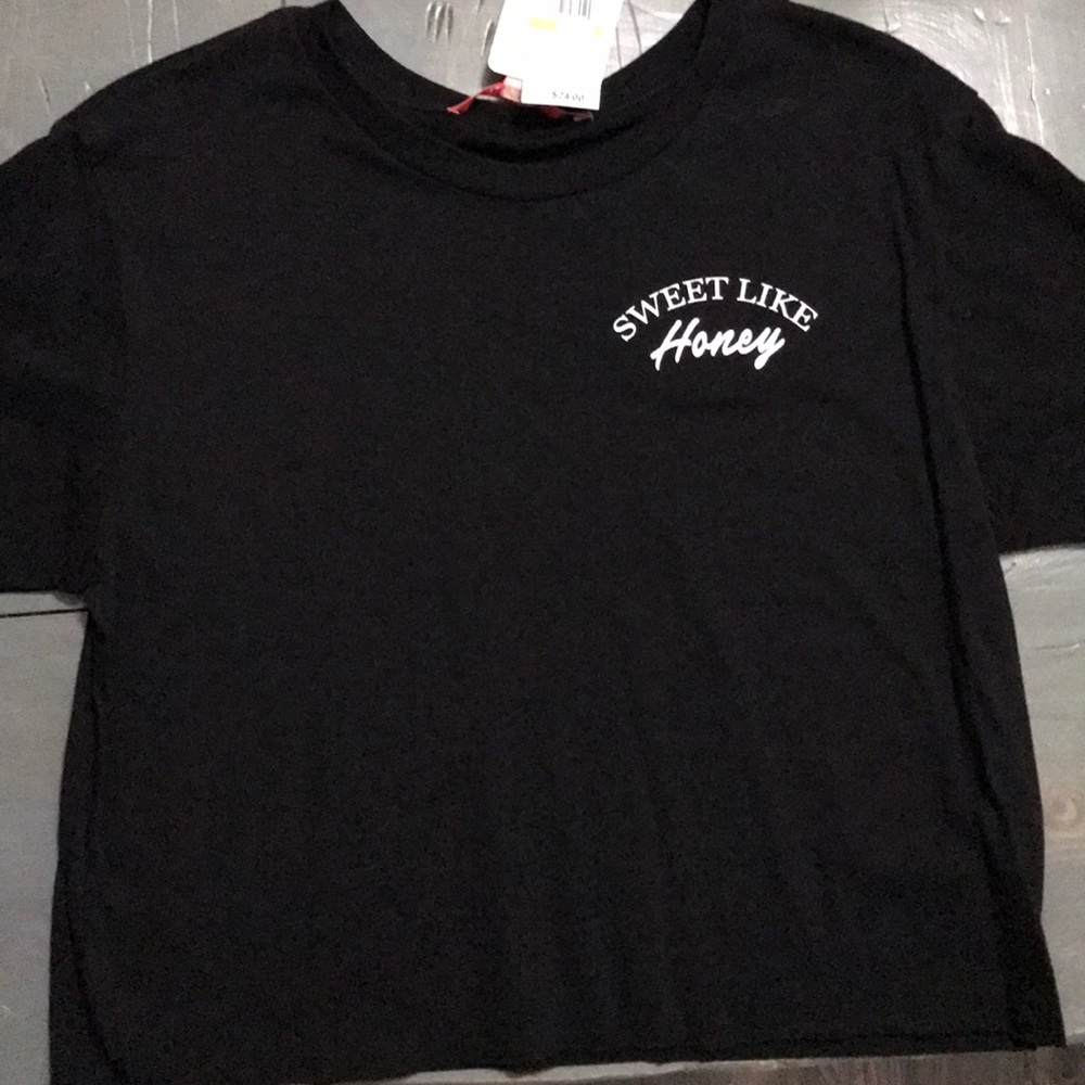 Crop top tee